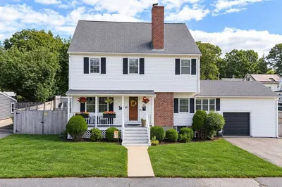 22 Aberdeen Ave 1