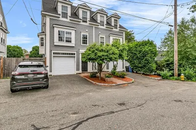 3 Waters St #3