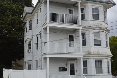 543 Coggeshall St 1