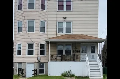 514 Grattan St 1