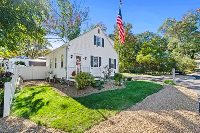 4 Hayward Pl 1