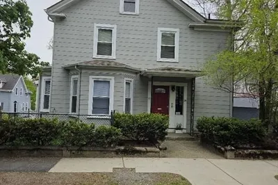 18-26 Bowen Street #1 1