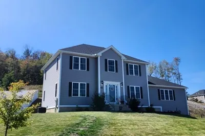 47 Woodside Ave