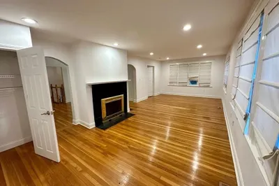 182-184 Cabot St #182 1