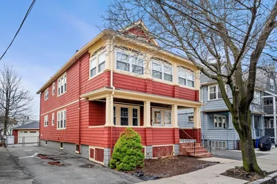 142 Oakland Street #1