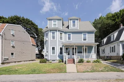 14-16 Quincy Ave