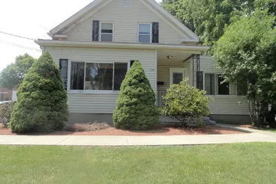 170 Central St #1 1