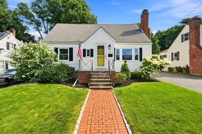 5 Chandler Rd 1