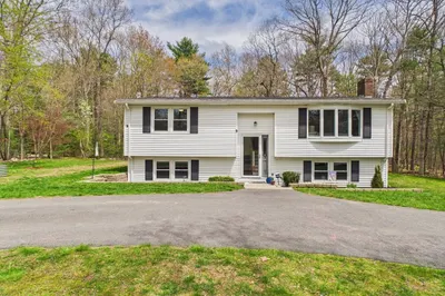 9 Black Brook Road 1