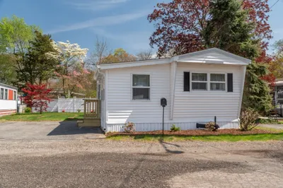 14 Lisa Drive