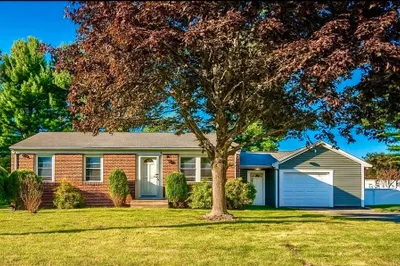 444 Knollwood Drive