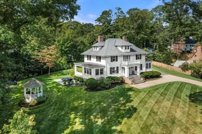 46 Garden Rd 1