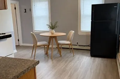 108 Capital St #1 1
