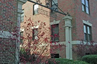 1982 Commonwealth Ave #4