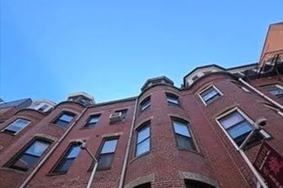 81 Tyler St #3 1