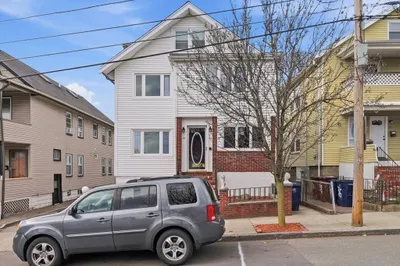 32-34 Harley Ave 1