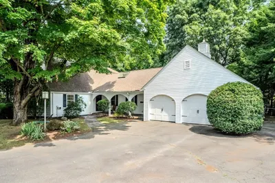 130 Arlington Rd 1