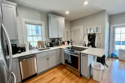 8 W Bellflower Street #3