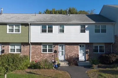20 Hemlock Cir #20