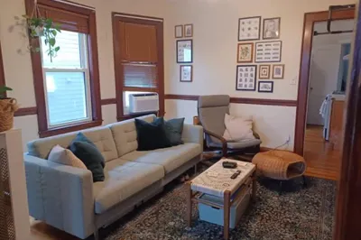 81 Jamaica St #2