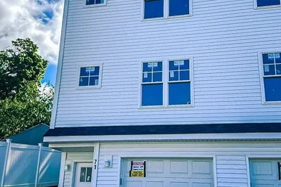 71 Eastern Ave #71 1