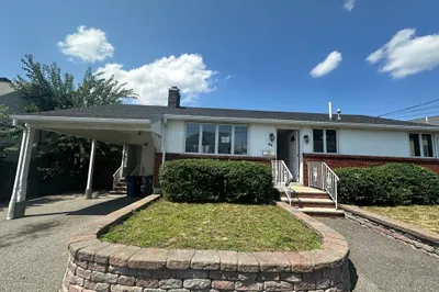 44 Gore St