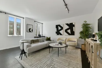 10 Rogers St #308