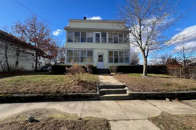 44 Laurel Street #1
