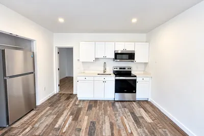 289 Central St #1 1