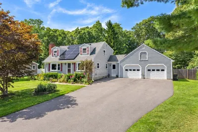 48 Greenfield Road 1