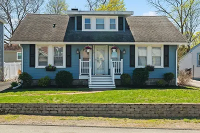 19 Lake Shore Dr