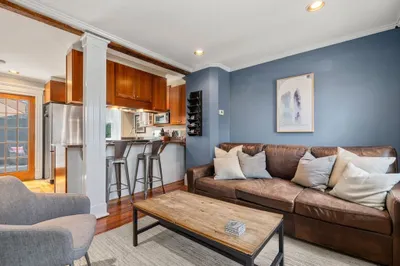 5-6 Wellington Place #2