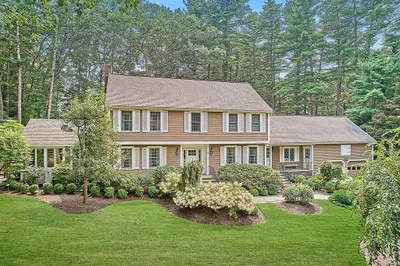 2 Knollwood Drive 1