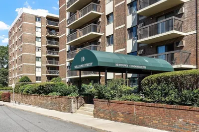 10 Williams St #26 1