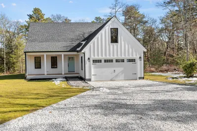 294 Mashpee Neck Rd 1