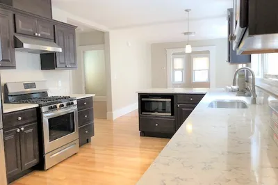 143 West Adams St #2