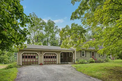 216 Southampton Rd 1