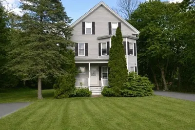 87 Lakeside Ave 1