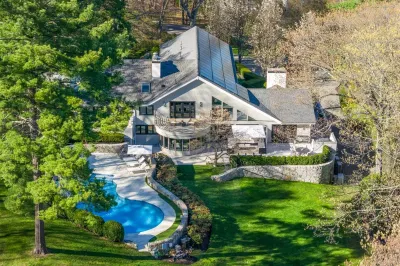 44 Meadowbrook Road 1