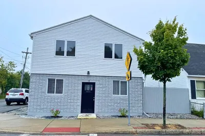 19 Bridge St