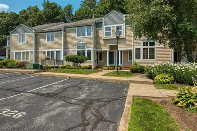 701 Winthrop Street #313 1