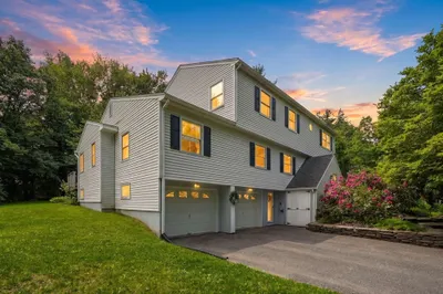 189 Pondview Dr 1