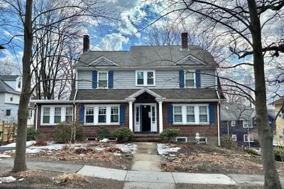 67 Lewis St 1