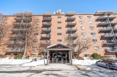 1321 Worcester Rd #610 1