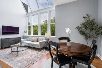 60 E Glen Road #303 1