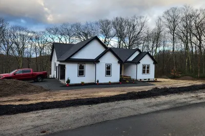 257 Wendell Rd 1