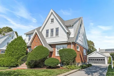 331 Lawrence Road 1