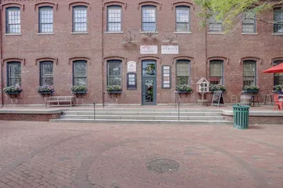 5 Market Square #B9 1