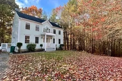 39 Brittany Ln #39 1