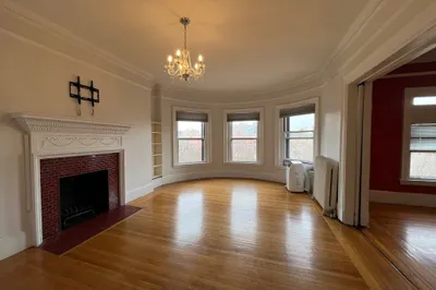 186 Commonwealth Ave #63